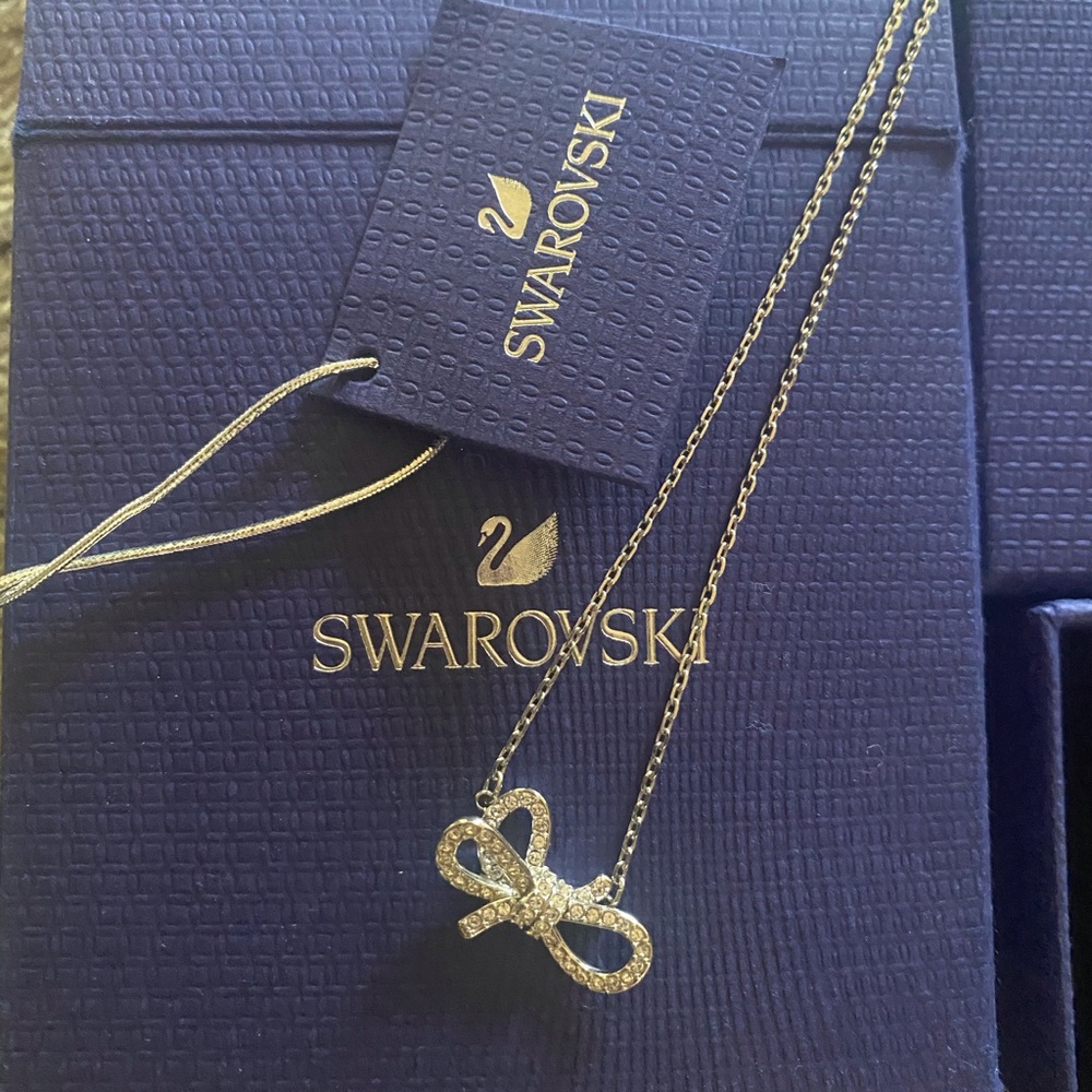 Swarovski bow necklace